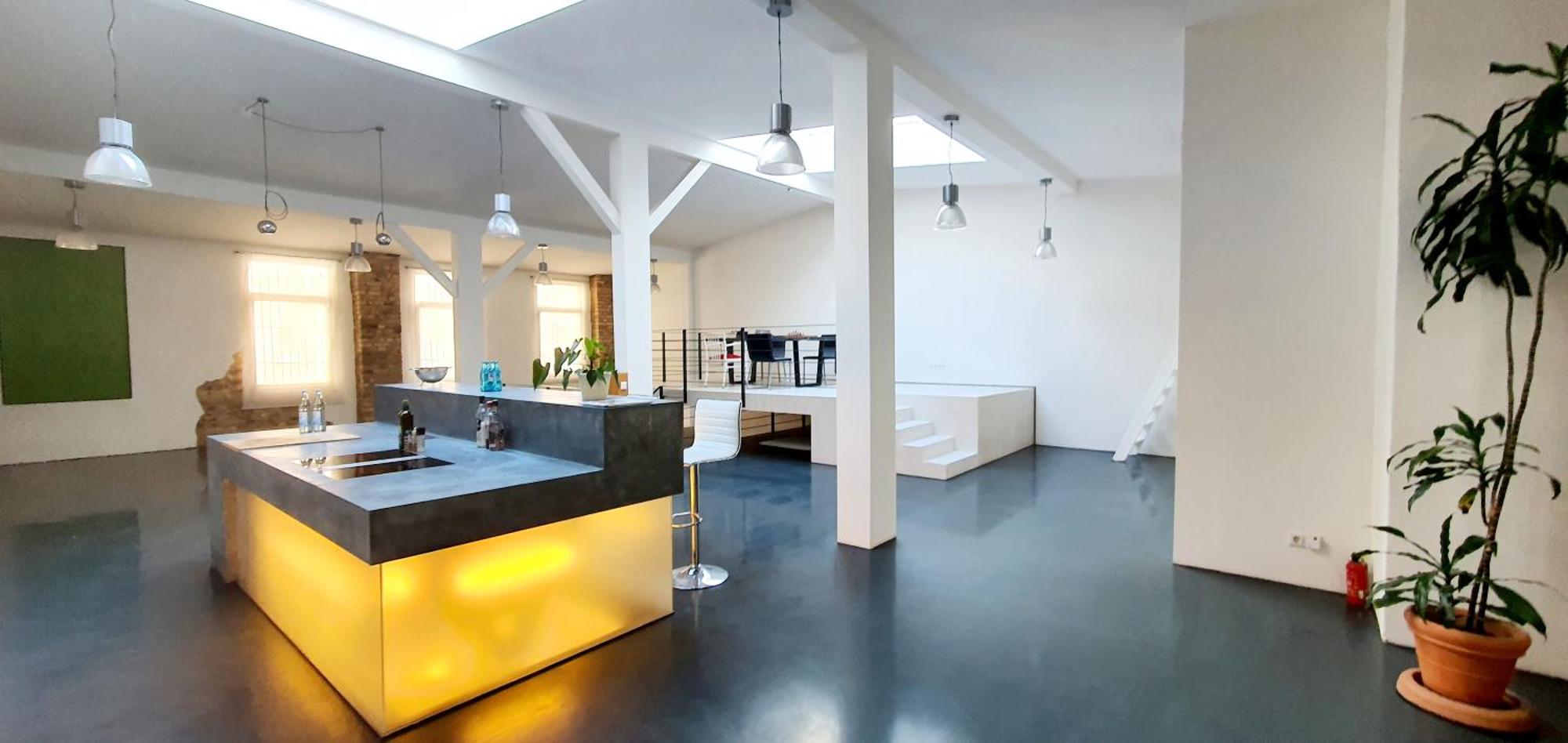 Helles Zimmer Im Loft City Airport City Airport Mannheim Exterior foto